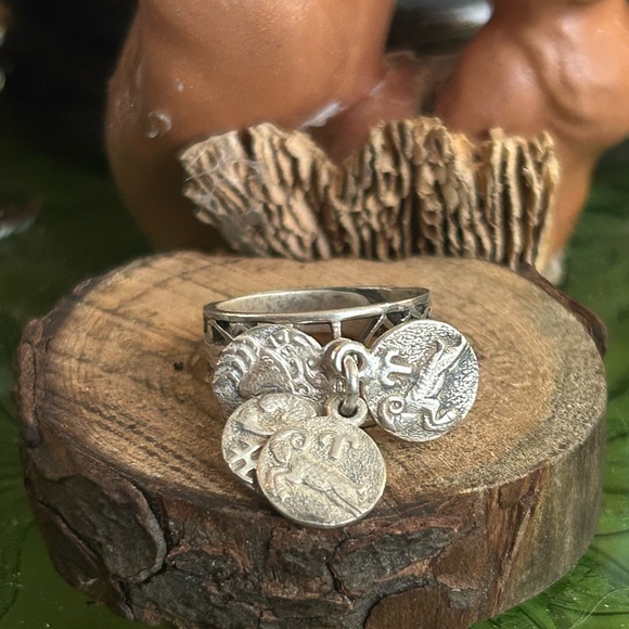 925 Sterling Vintage Fabulous zodiac charm ring - Picture 2 of 5